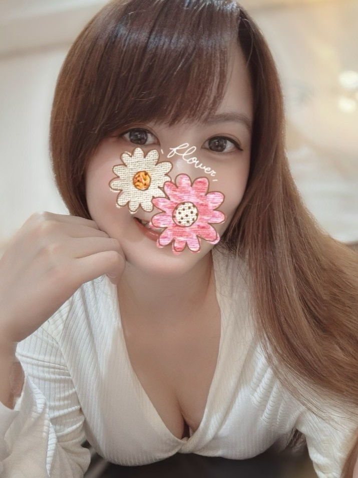美波ここ